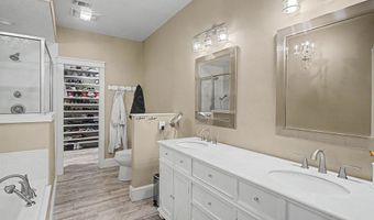 11353 Hattie K Dr, Biloxi, MS 39532