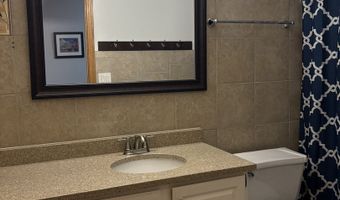 1227 S Old Wilke Rd 104, Arlington Heights, IL 60005