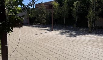 3915 4TH St NW, Albuquerque, NM 87107