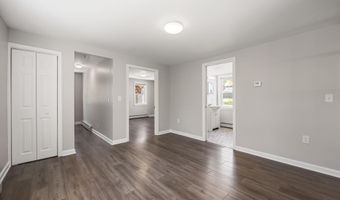 41 Parker St, Bangor, ME 04401