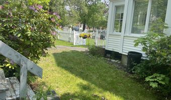 75 Ledgelawn Ave, Bar Harbor, ME 04609