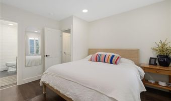 8 Cross St 1, Newport, RI 02840