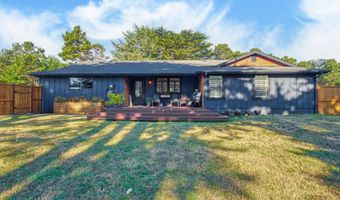 490 4TH St, Bandon, OR 97411