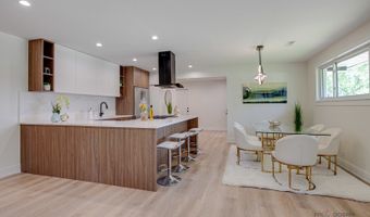 1729 N Mitchell Ave, Arlington Heights, IL 60004