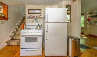 15 Marsh Rd, Belfast, ME 04915