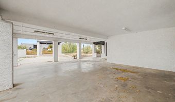 1065 W WHITELEY St, Apache Junction, AZ 85120
