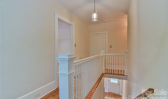 64 Arthur Rd, Asheville, NC 28806
