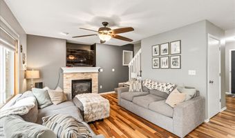 123 Dooley Ct SW, Altoona, IA 50009