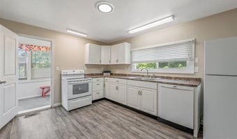 522 E 2ND St, Cheyenne, WY 82007