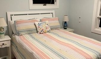 11 Tellier Rd, Narragansett, RI 02882