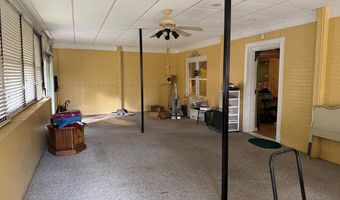 240 Whittle Cir, Ashburn, GA 31714