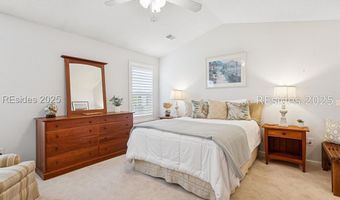 4 Lake Linden Pl, Bluffton, SC 29910