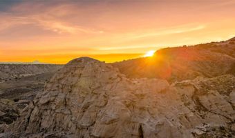 34 Rincon Canada, Abiquiu, NM 87510