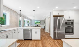 3602 SOUTH Pl #2, Alexandria, VA 22309