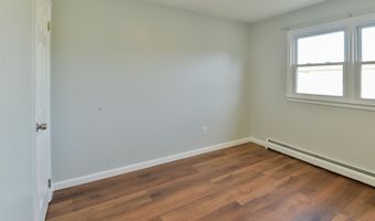 45 E 51ST St, Bayonne, NJ 07002