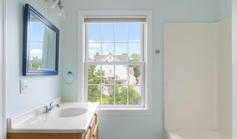 211 Oak St, Bath, ME 04530