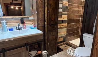 301 A Ave E, Albia, IA 52531