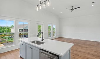 5011 Tennessee St, Bay St. Louis, MS 39520