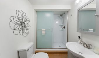 153 Vineyard Ave, Cumberland, RI 02864
