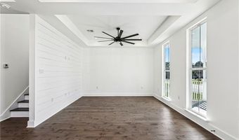 2325 BENJAMIN St, Arabi, LA 70032