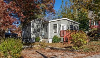 25 Mohawk St, Coventry, RI 02816