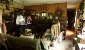 4 Brackett Hill Rd, Alfred, ME 04002
