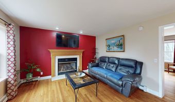 20 Driftway Rd, Danbury, CT 06811