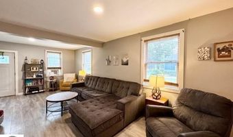 214 Philadelphia Ave, Alma, MI 48801