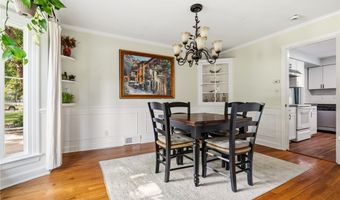 102 Winston Rd, Akron, OH 44313