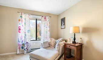 4 Magnolia Hill Ct 4, Cromwell, CT 06416