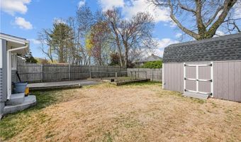 21 Delway Rd, East Providence, RI 02914