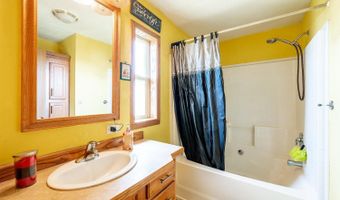 201 Balsam St, Buffalo, WY 82834
