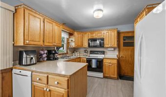 3945 8th Ave NW, Anoka, MN 55303