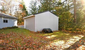 8990 PARK Ave, Alanson, MI 49706