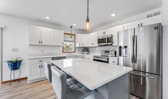 809 24th Ave NW, Austin, MN 55912
