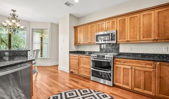 30 Dolphin Point Dr, Beaufort, SC 29907