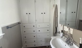 551 N STATE St, Appleton, WI 54911