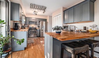 2576 Packard St, Ann Arbor, MI 48104
