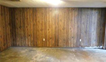 1361 E 28th St, Ashtabula, OH 44004
