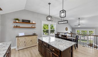 806 154th Cir, Basehor, KS 66007