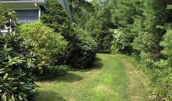 30 Smith St, Augusta, ME 04330