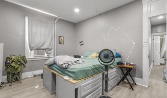 15 New Ln, Cromwell, CT 06416