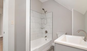 3800 GREENMOUNT Ave 3, Baltimore, MD 21218