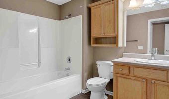 5444 Patriot Dr, Madison, WI 53718