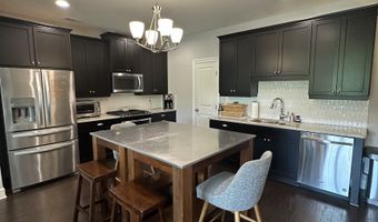 882 Westmoreland Cir NW, Atlanta, GA 30318