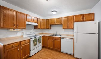 232 Bayview Dr, Cortland, OH 44410