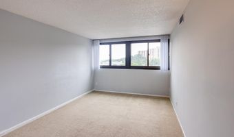 5911 EDSALL Rd 406, Alexandria, VA 22304