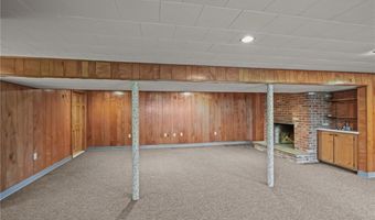 2 Julia Dr, North Providence, RI 02911