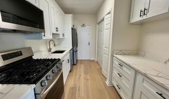 4141 N HENDERSON Rd 912, Arlington, VA 22203