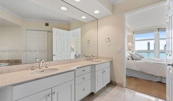 3370 Hidden Bay Dr 1213, Aventura, FL 33180